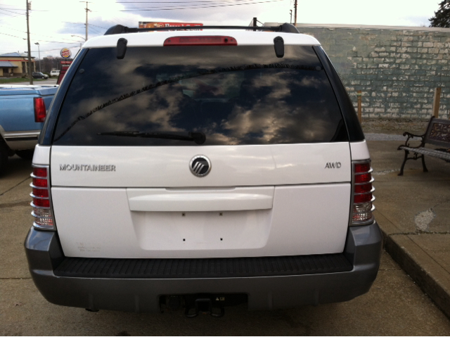 2002 Mercury Mountaineer EX - DUAL Power Doors