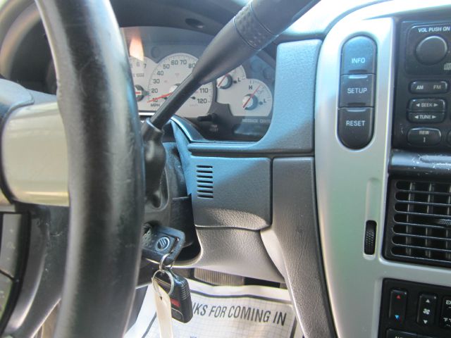 2002 Mercury Mountaineer EX - DUAL Power Doors