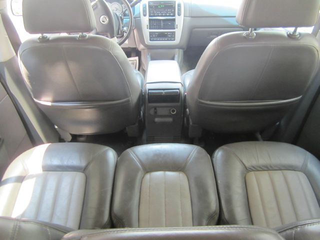 2002 Mercury Mountaineer EX - DUAL Power Doors