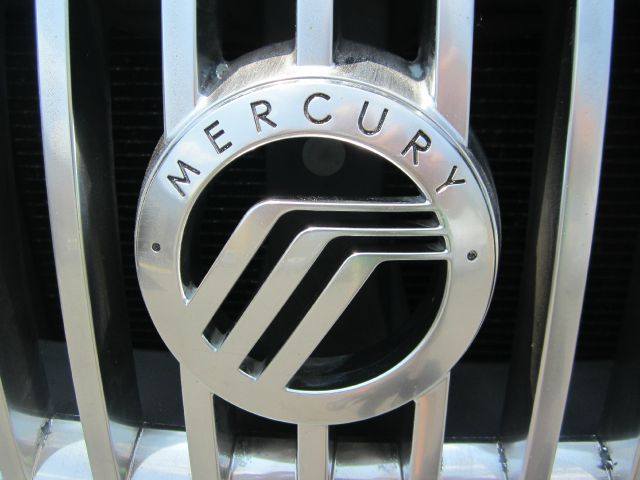 2002 Mercury Mountaineer EX - DUAL Power Doors
