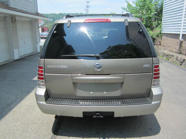 2002 Mercury Mountaineer EX - DUAL Power Doors