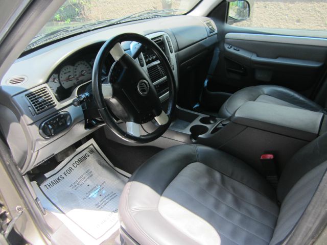 2002 Mercury Mountaineer EX - DUAL Power Doors