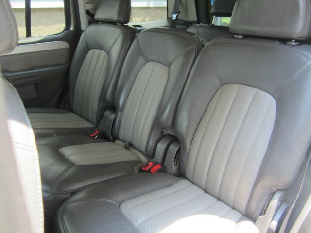 2002 Mercury Mountaineer EX - DUAL Power Doors