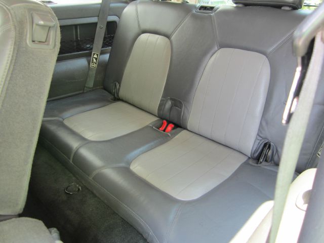 2002 Mercury Mountaineer EX - DUAL Power Doors