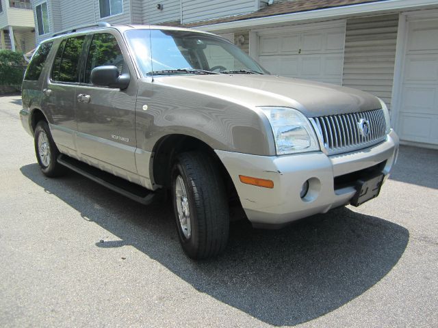 2002 Mercury Mountaineer EX - DUAL Power Doors
