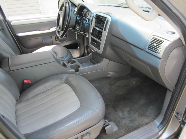 2002 Mercury Mountaineer EX - DUAL Power Doors