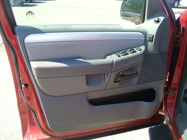 2002 Mercury Mountaineer EX - DUAL Power Doors