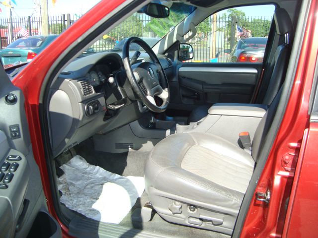 2002 Mercury Mountaineer EX - DUAL Power Doors