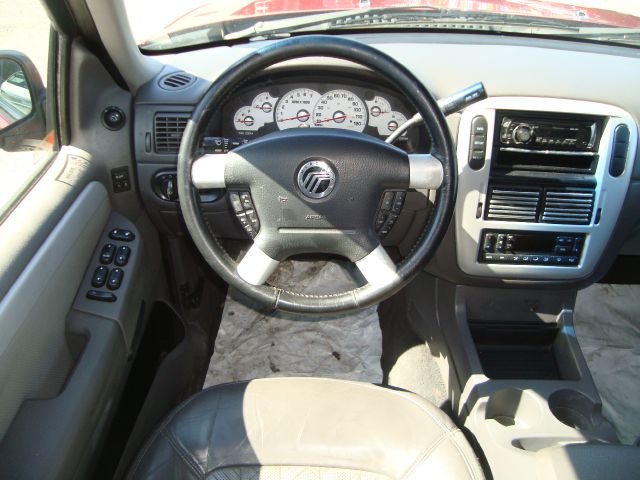 2002 Mercury Mountaineer EX - DUAL Power Doors