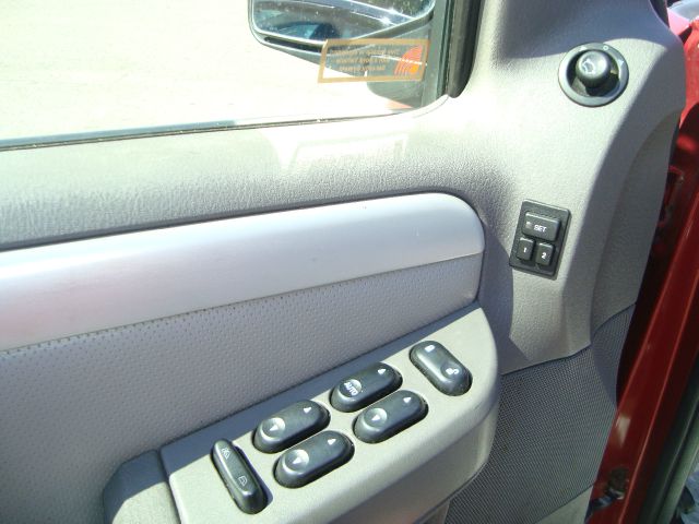 2002 Mercury Mountaineer EX - DUAL Power Doors