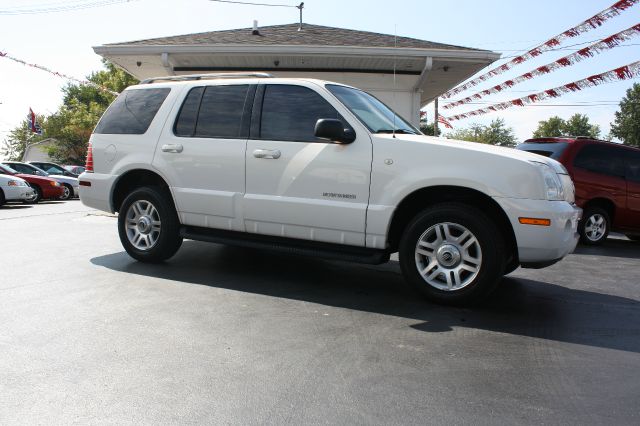 2002 Mercury Mountaineer EX - DUAL Power Doors