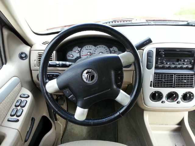 2002 Mercury Mountaineer EX - DUAL Power Doors