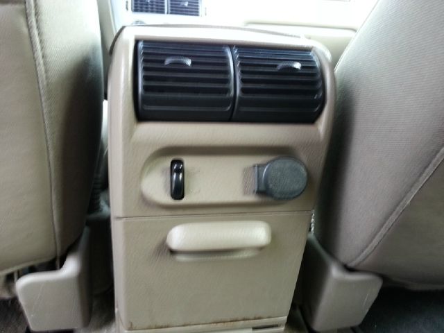 2002 Mercury Mountaineer EX - DUAL Power Doors