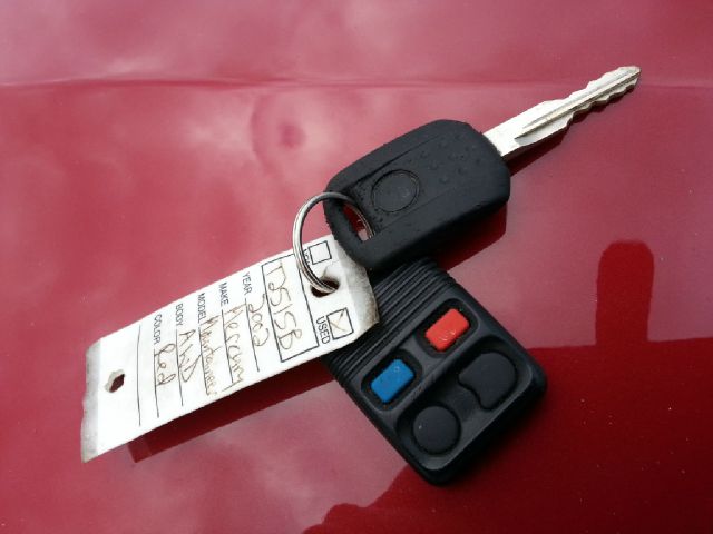 2002 Mercury Mountaineer EX - DUAL Power Doors