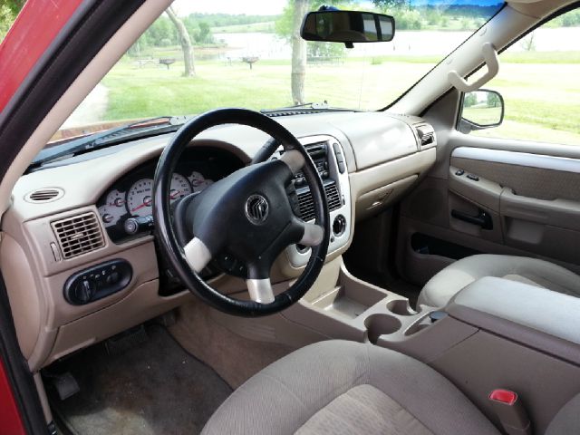 2002 Mercury Mountaineer EX - DUAL Power Doors