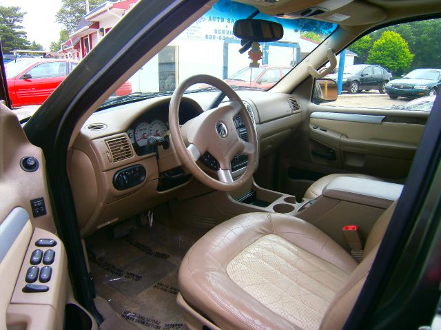 2002 Mercury Mountaineer EX - DUAL Power Doors