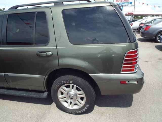 2002 Mercury Mountaineer EX - DUAL Power Doors