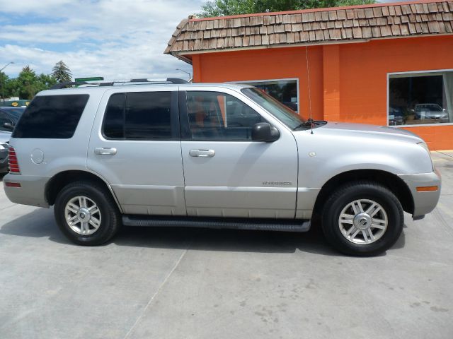 2002 Mercury Mountaineer EX - DUAL Power Doors