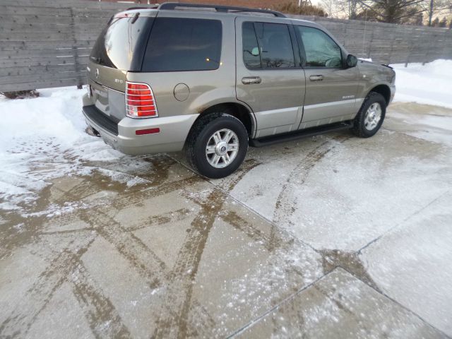 2002 Mercury Mountaineer EX - DUAL Power Doors