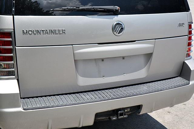 2002 Mercury Mountaineer Unknown