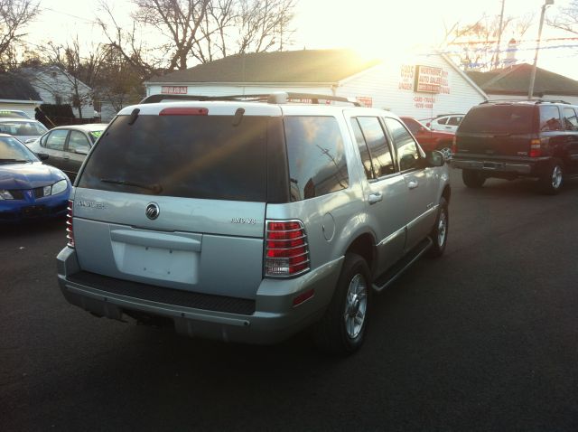 2002 Mercury Mountaineer EX - DUAL Power Doors