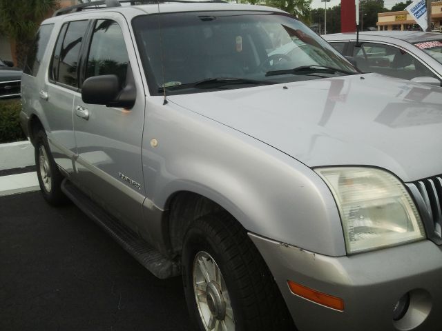 2002 Mercury Mountaineer Pano Roof