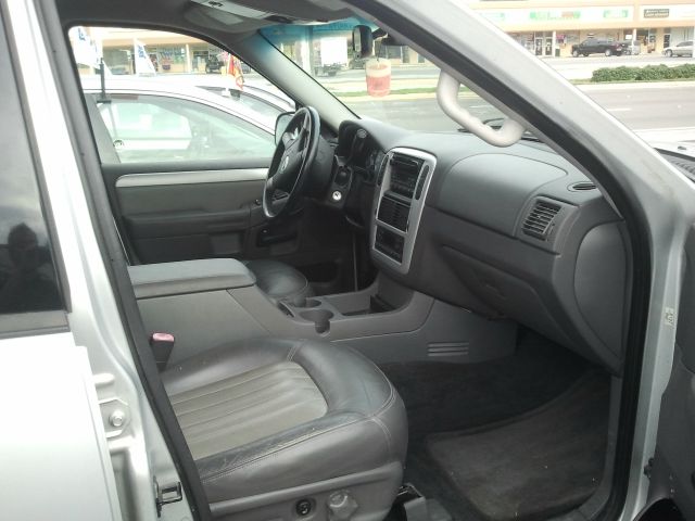 2002 Mercury Mountaineer Pano Roof