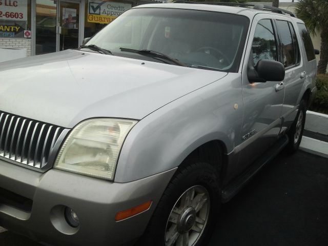 2002 Mercury Mountaineer Pano Roof