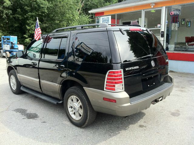 2003 Mercury Mountaineer I-4 Premier