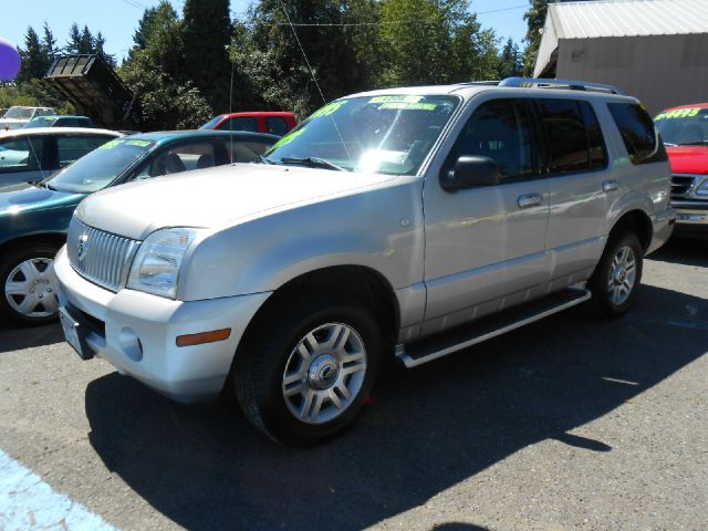 2003 Mercury Mountaineer Touring Signature Sedan 4D