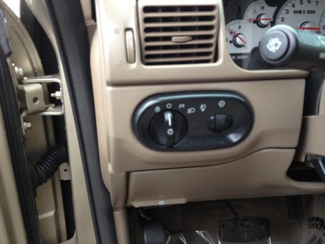 2003 Mercury Mountaineer Base
