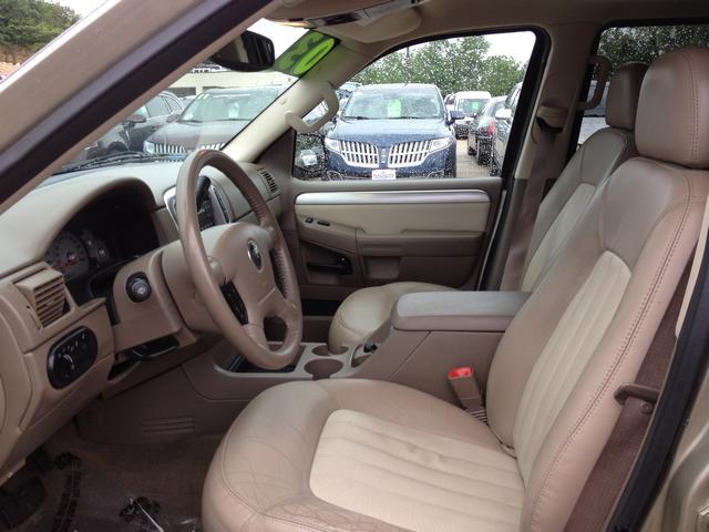 2003 Mercury Mountaineer Base