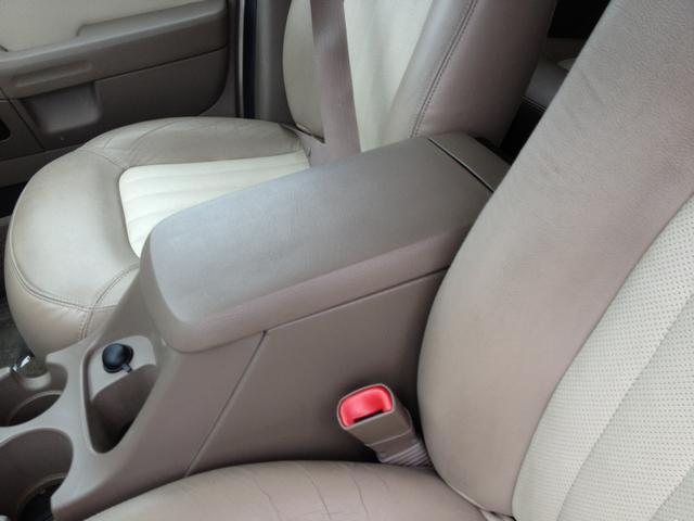 2003 Mercury Mountaineer Base