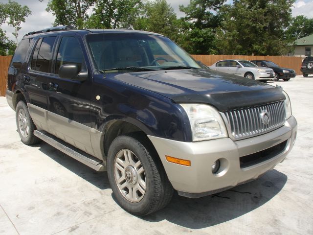 2003 Mercury Mountaineer V6 Le