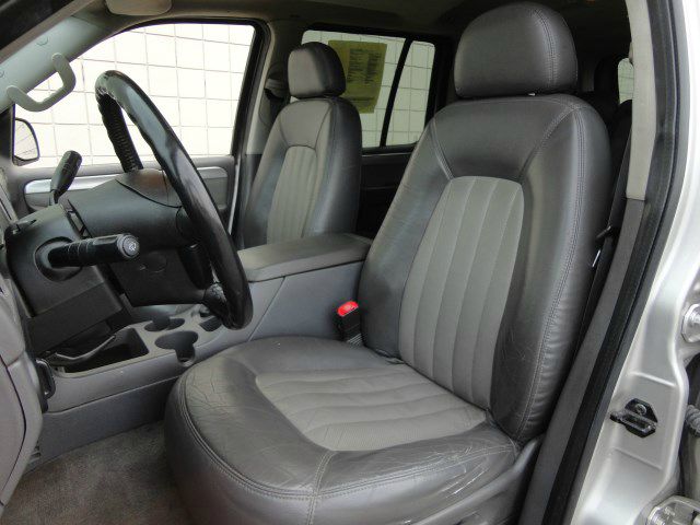 2003 Mercury Mountaineer F-350 SRW