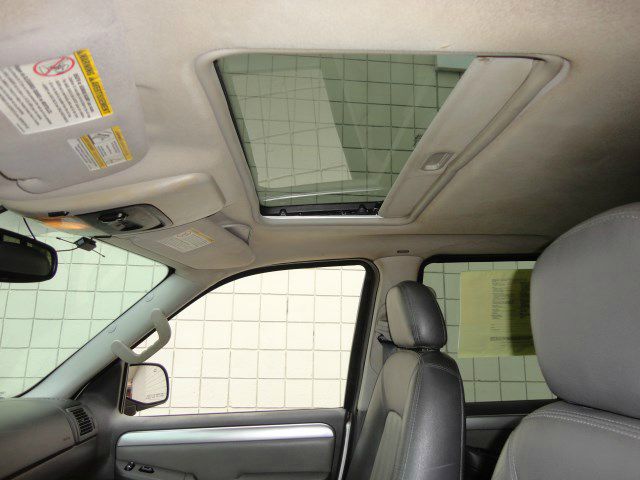 2003 Mercury Mountaineer F-350 SRW