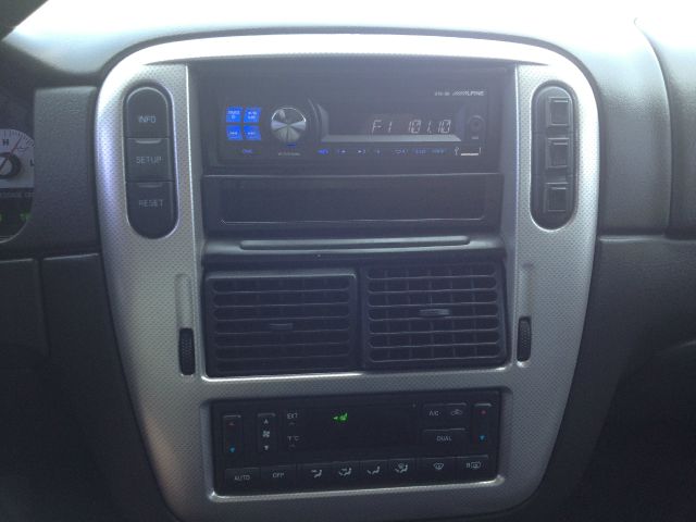 2004 Mercury Mountaineer S-line 2.0 Quattro