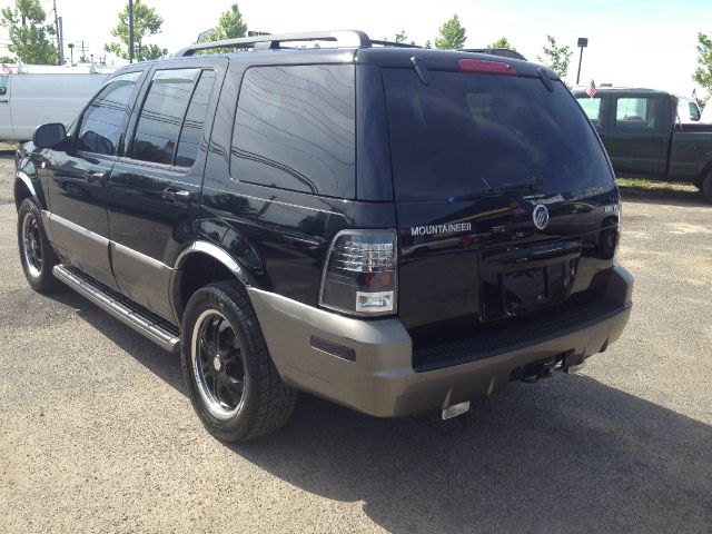 2004 Mercury Mountaineer S-line 2.0 Quattro