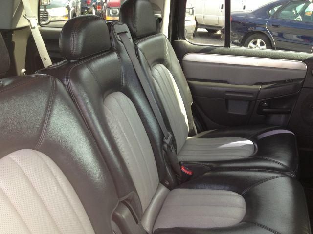 2004 Mercury Mountaineer S-line 2.0 Quattro