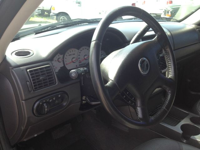 2004 Mercury Mountaineer S-line 2.0 Quattro