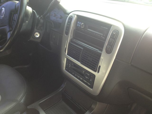 2004 Mercury Mountaineer S-line 2.0 Quattro