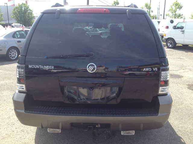 2004 Mercury Mountaineer S-line 2.0 Quattro