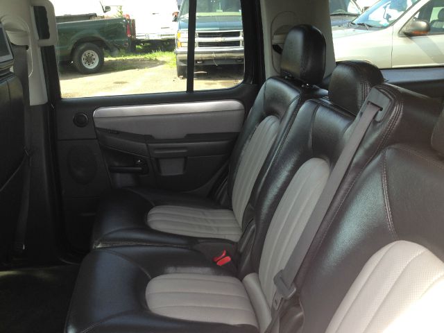 2004 Mercury Mountaineer S-line 2.0 Quattro