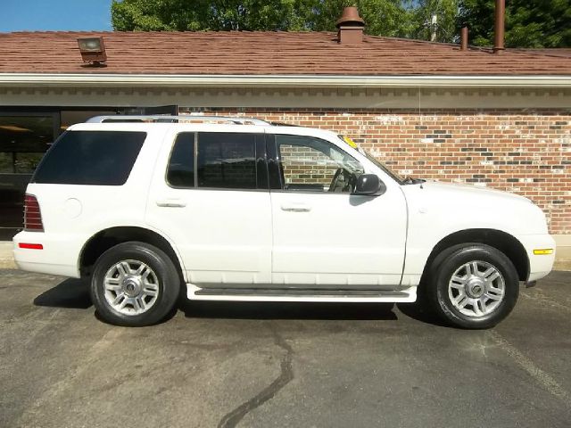 2004 Mercury Mountaineer 2500 HD 4X4