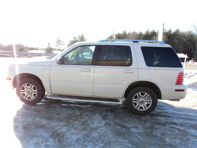 2004 Mercury Mountaineer 2500 HD 4X4