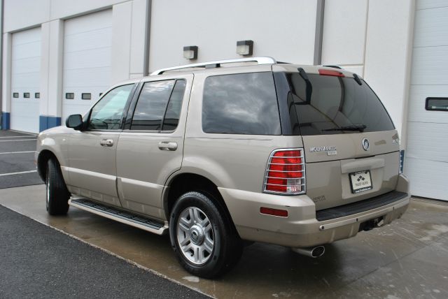 2004 Mercury Mountaineer 2500 HD 4X4