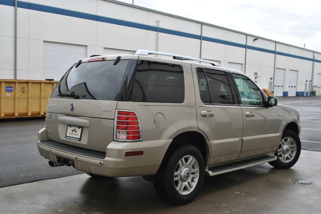 2004 Mercury Mountaineer 2500 HD 4X4