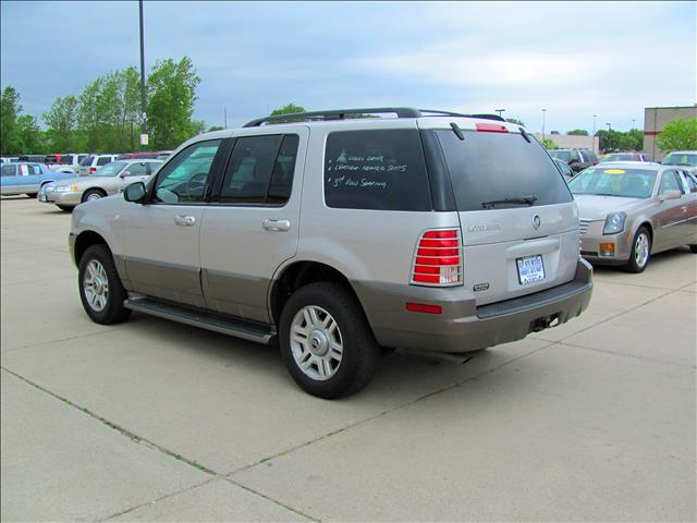 2004 Mercury Mountaineer E300 Sedan