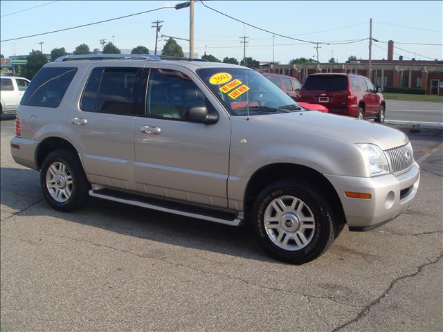 2004 Mercury Mountaineer 2500 HD 4X4