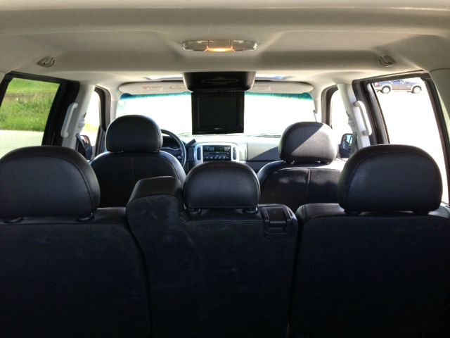 2004 Mercury Mountaineer Touring Signature Sedan 4D